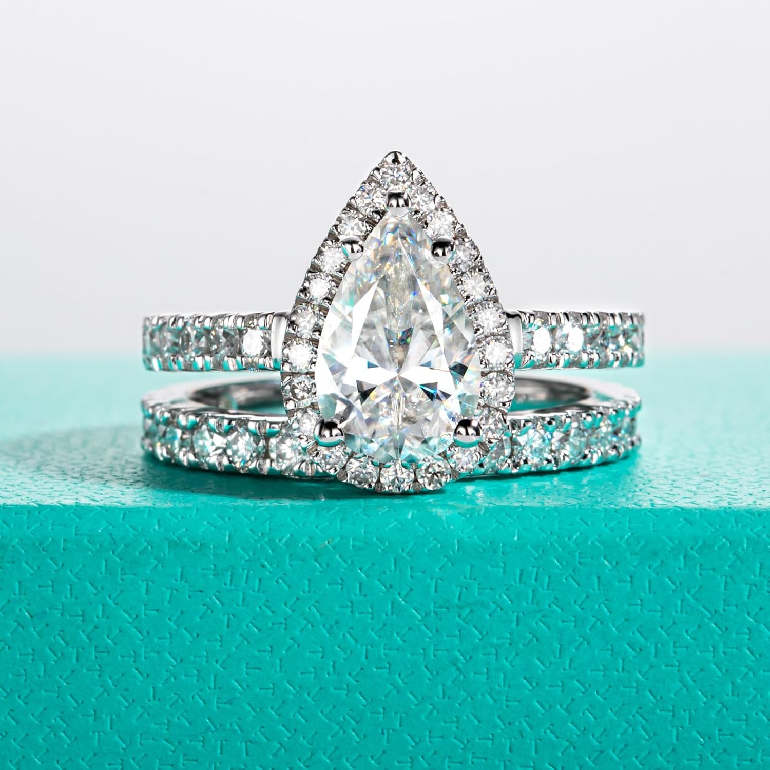 3CT Pear Cut Moissanite Engagement Ring & Wedding Band Set – D Color VVS for Women