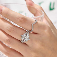 2 PC Round Cut Moissanite Chevron Bridal Set Wedding Rings for Women in Sterling Silver