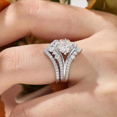 2 PC Round Cut Moissanite Chevron Bridal Set Wedding Rings for Women in Sterling Silver
